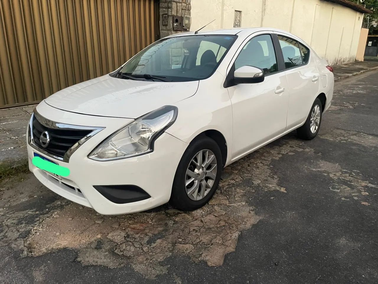 Nissan Versa 2019