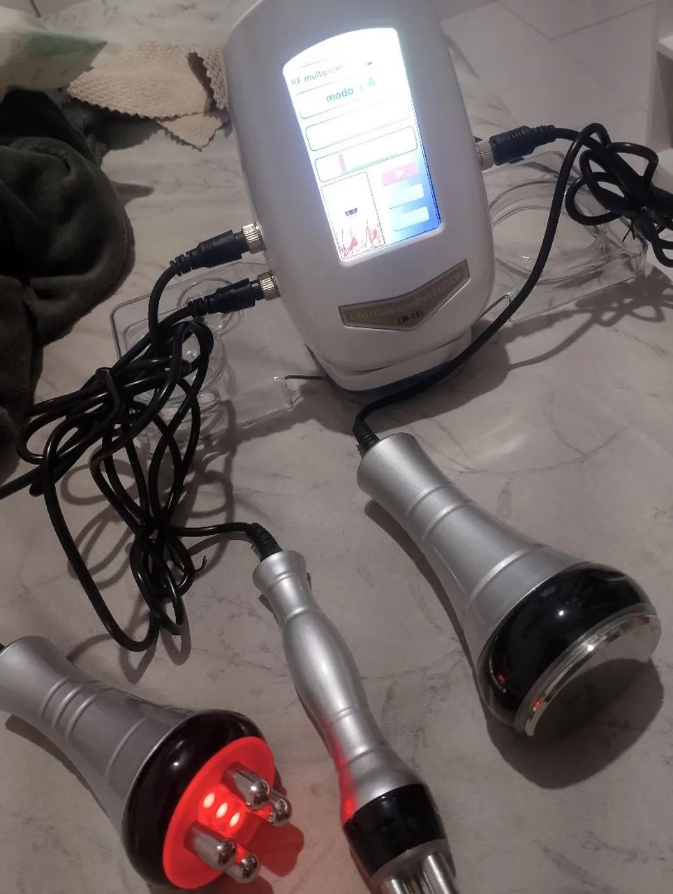 Aparelho de lipocavitaçao e radiofrequência  - Foto 3