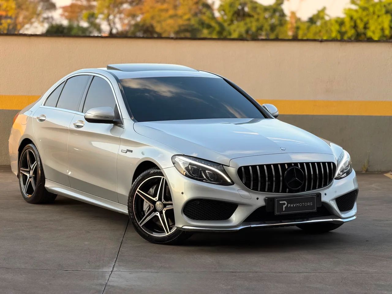 Mercedes-Benz C-250 C-250 Sport 2.0 16V 211cv Aut. 2015