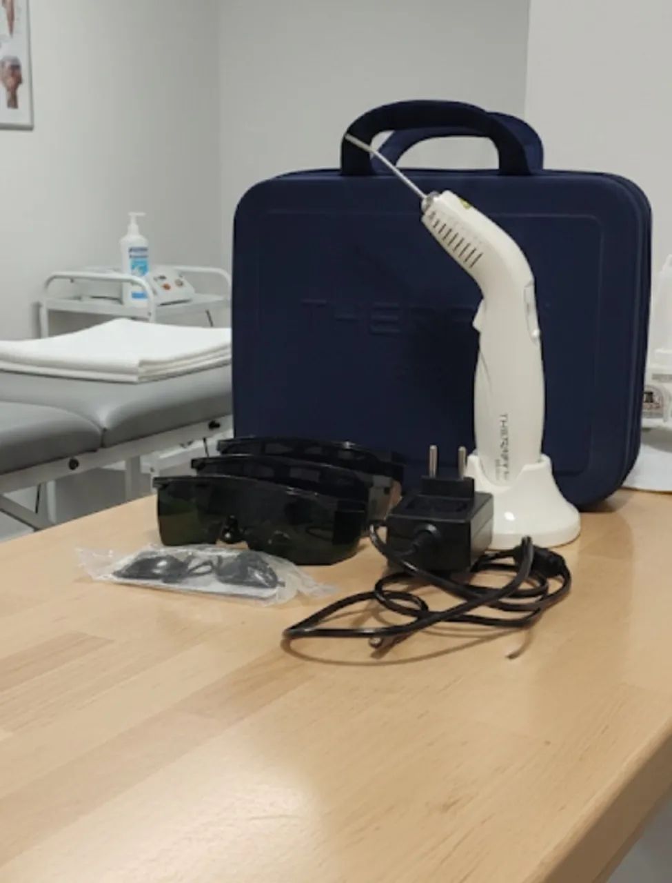 Laser de baixa potência/ ILIB DMC EC COM 3 ÓCULOS E MALETA