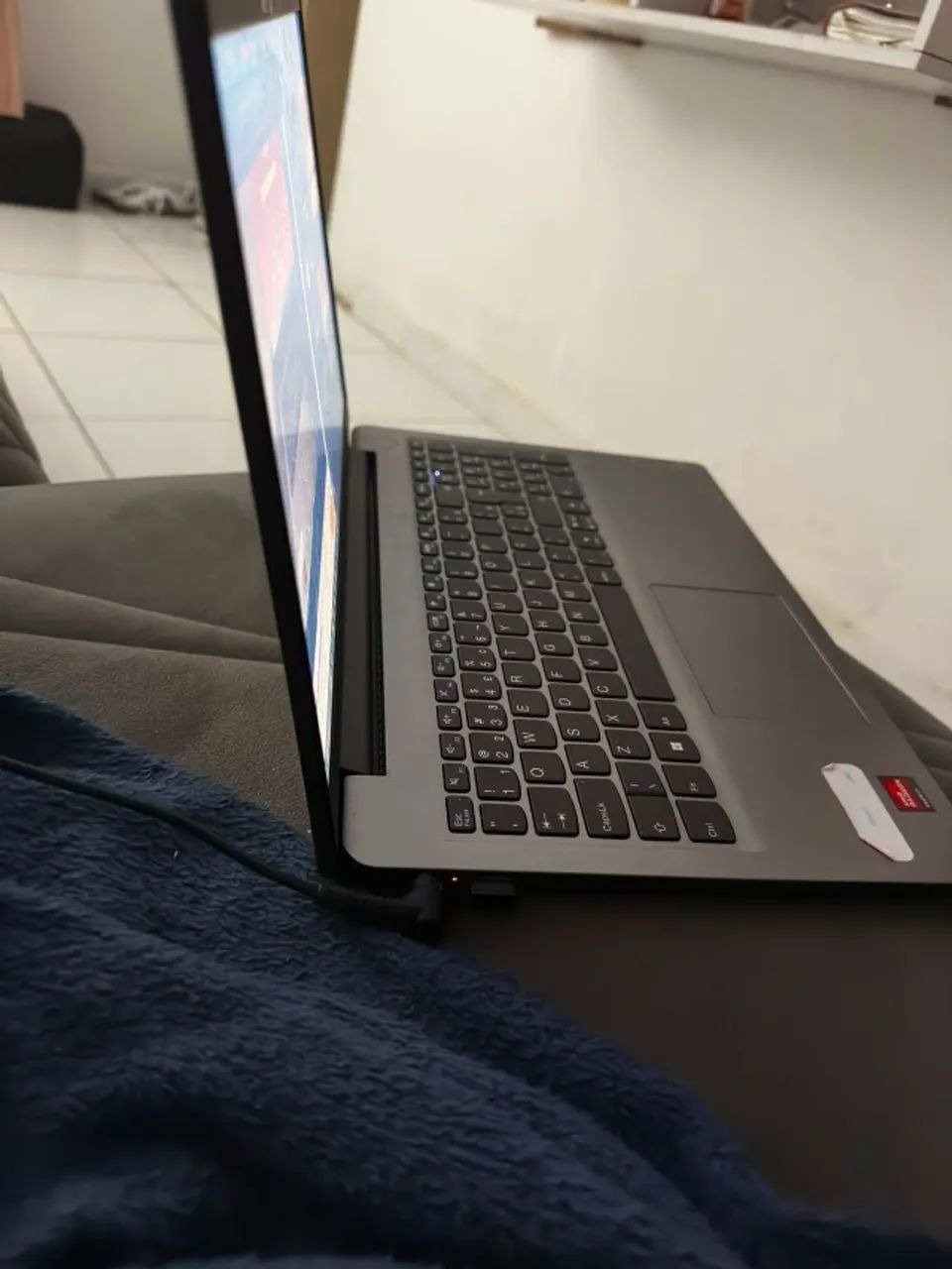 Notebook Lenovo  - Foto 2