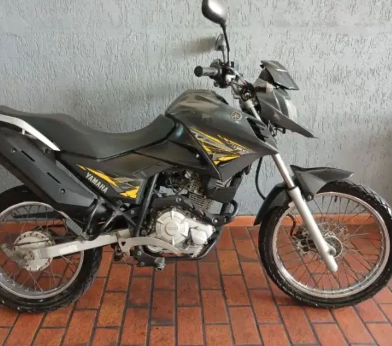 Crosser E 2017