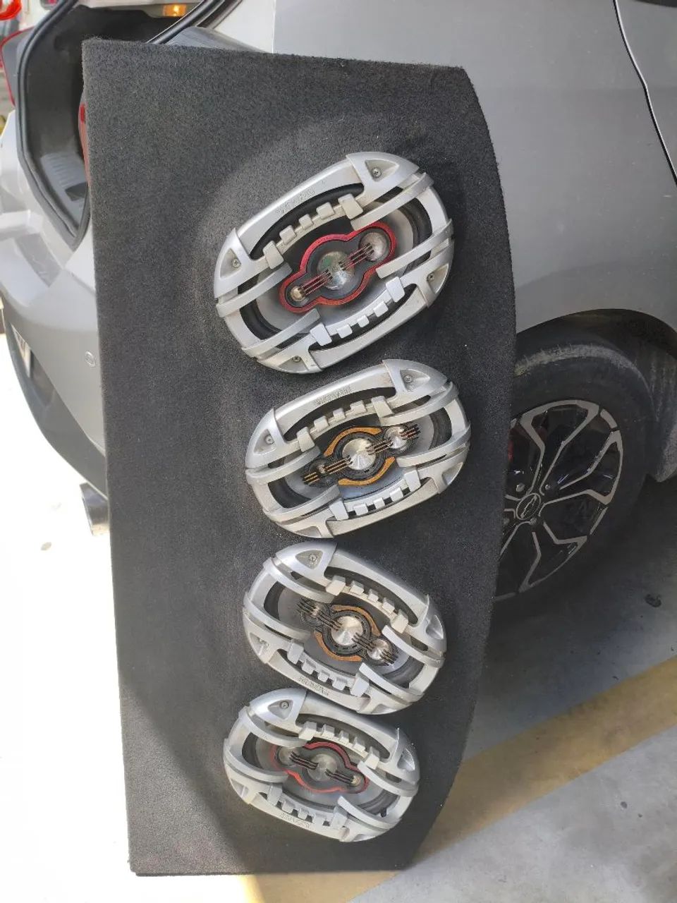 Som Automotivo ( tampão com flats Modelo Onix) - Foto 2