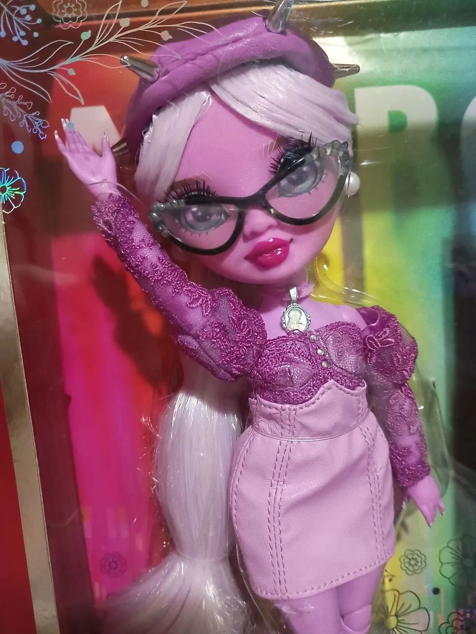 Boneca Shadow high Rainbow high Lavender Lacrada - Foto 2