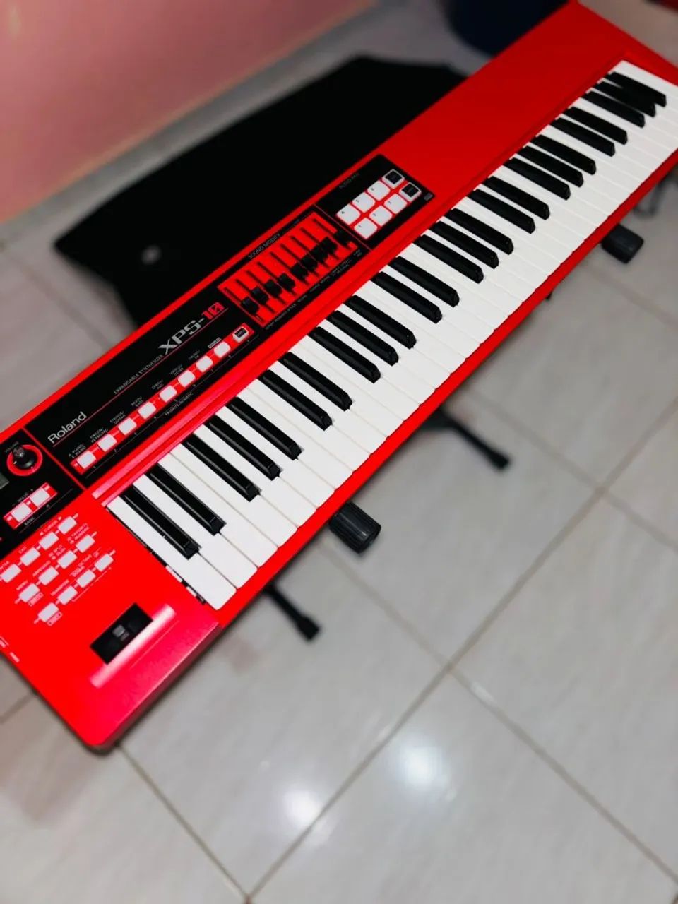 Teclado profissional Roland XP S 10 obs.com capa e suporte 