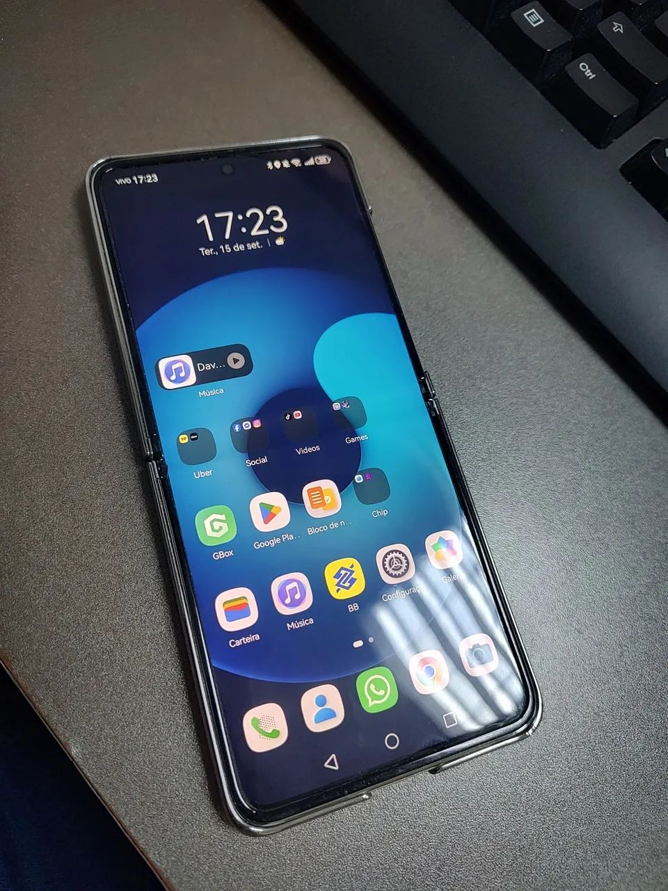 Huawei P50 Pocket - Foto 2