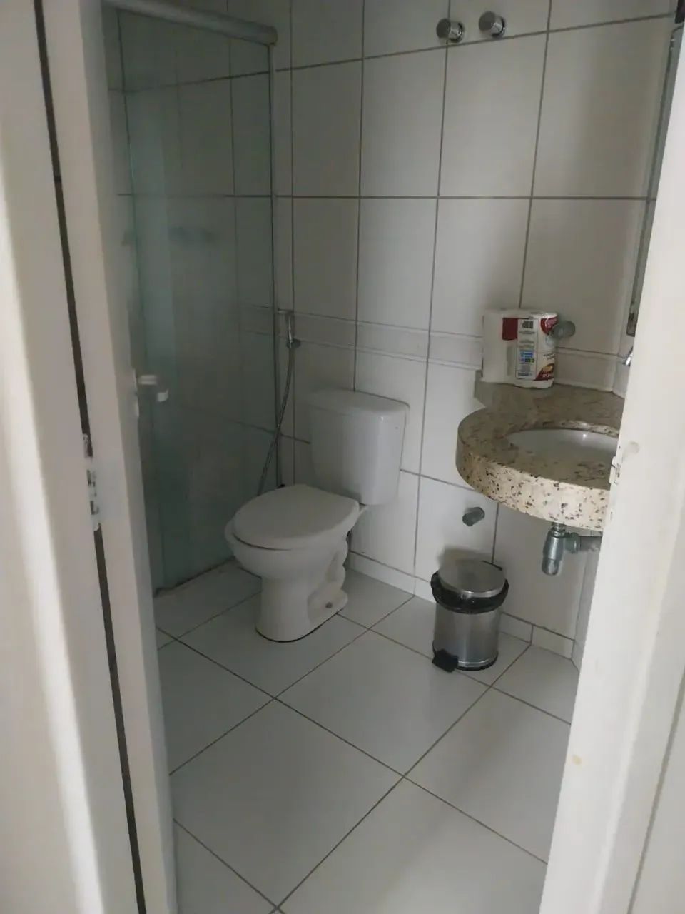VENDO FLAT NO BIARRITS NA ENTRADA DA LITORÂNEA COM 1 QUARTO - Foto 2