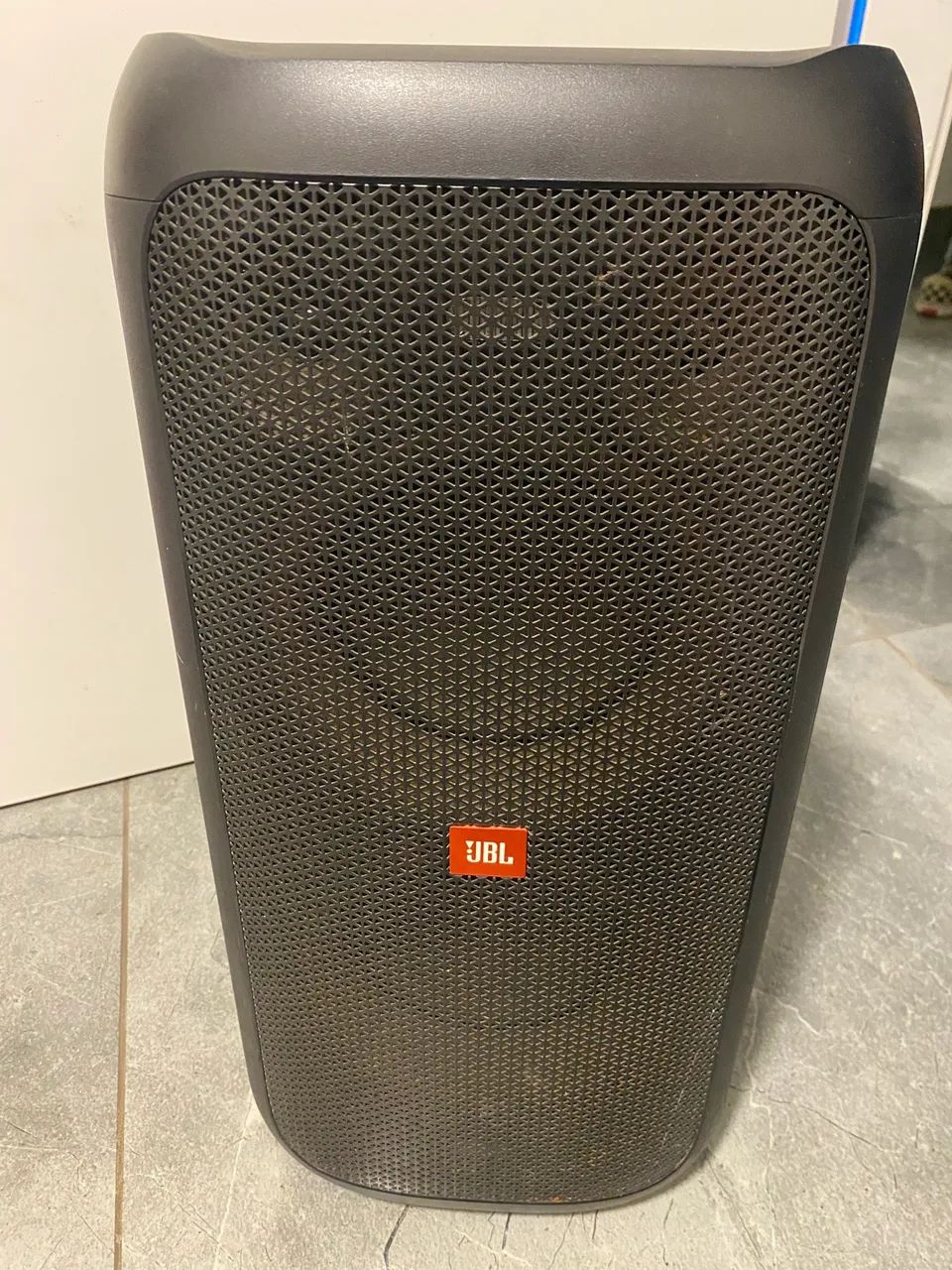 Jbl partybox 100