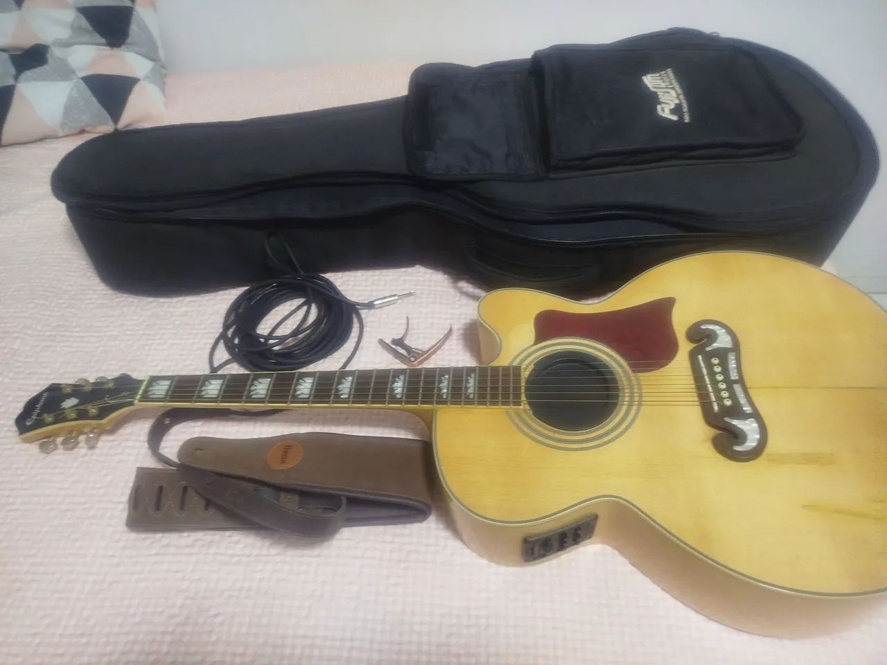 Violão elétrico epiphone  - Foto 2