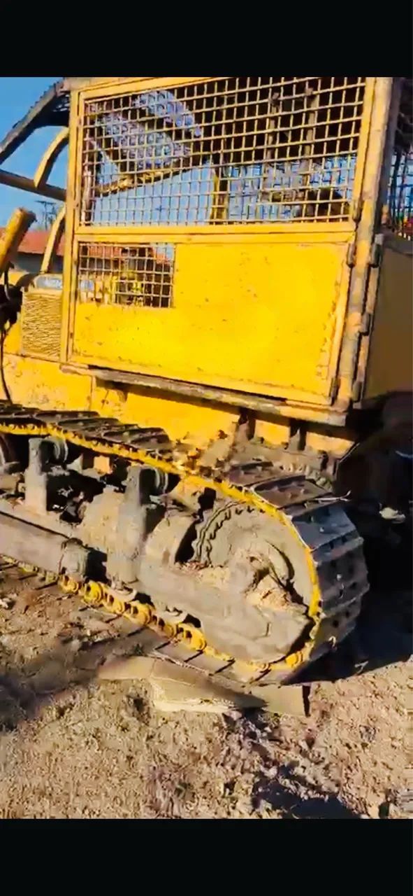 Trator de Esteira Komatsu D50  - Foto 2
