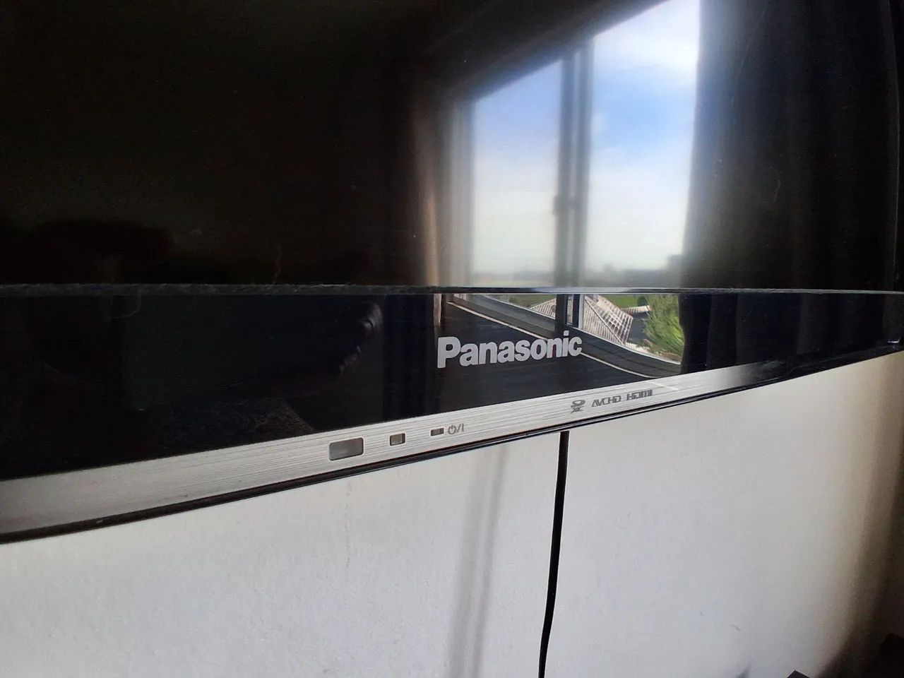 TV 42" Panasonic AVCHD HDMI