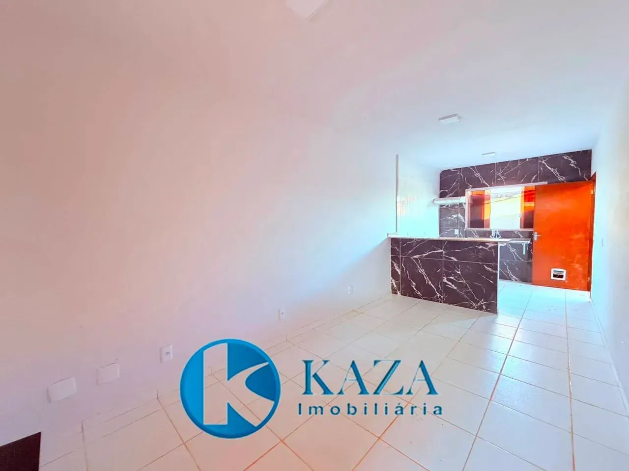 CASA COM DOIS QUARTOS NO PARUE ARARUAMA - Foto 3