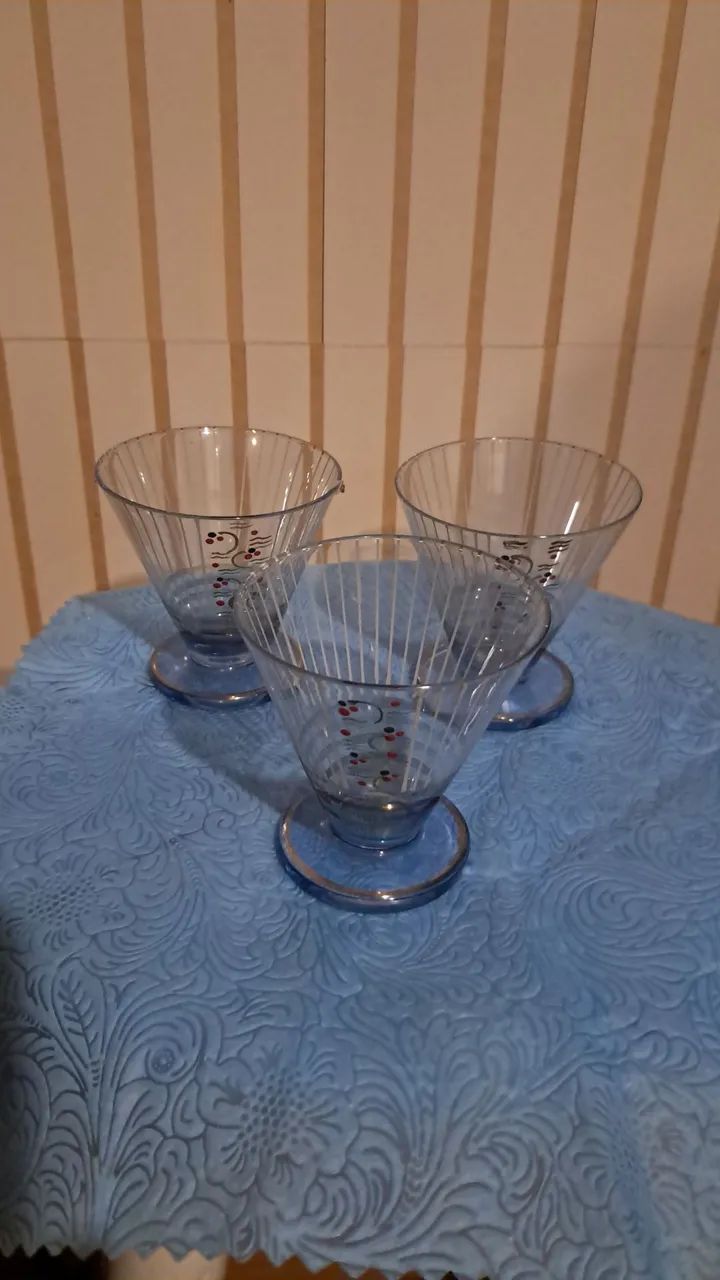 Porcelanas e cristais vintage