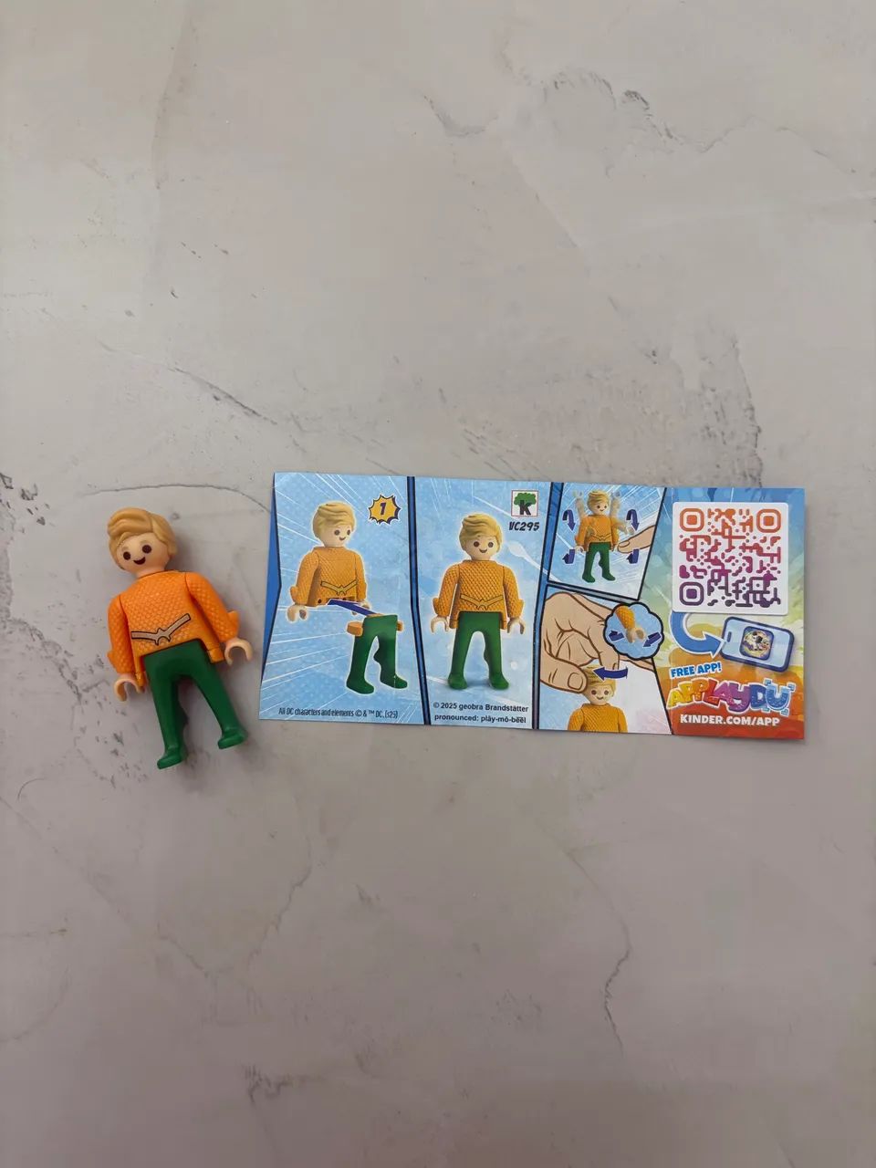 Kinder ovo Playmobil Aquaman 