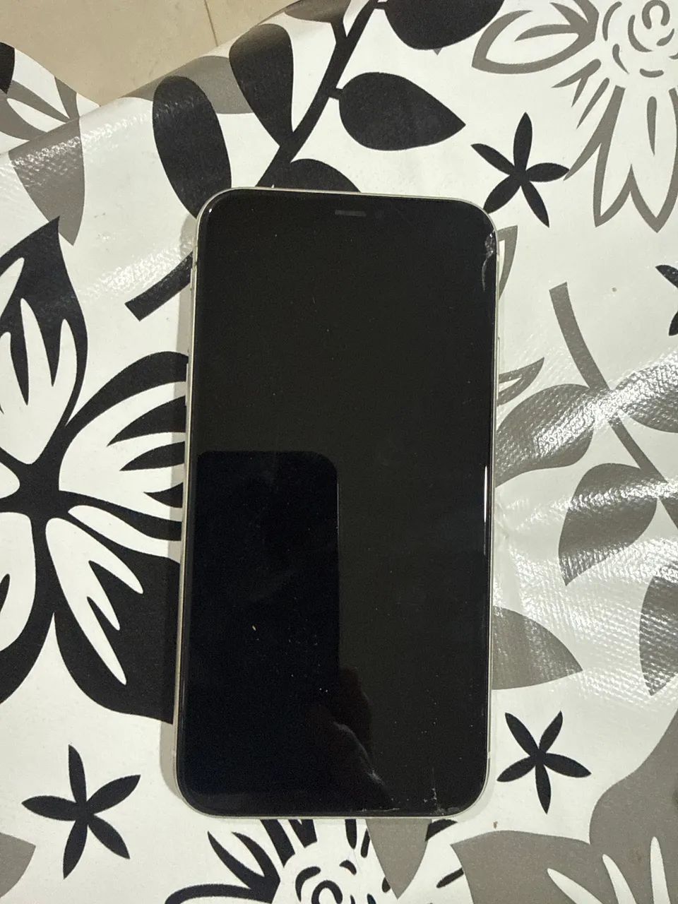 iPhone 11 128 branco 