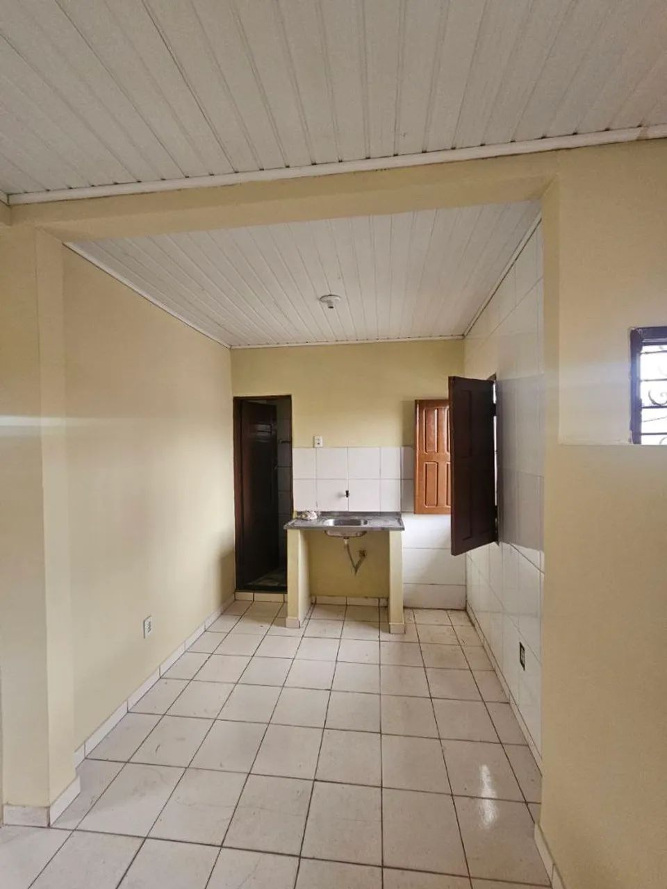 ALUGA-SE APARTAMENTO BEM LOCALIZADO  - Foto 6