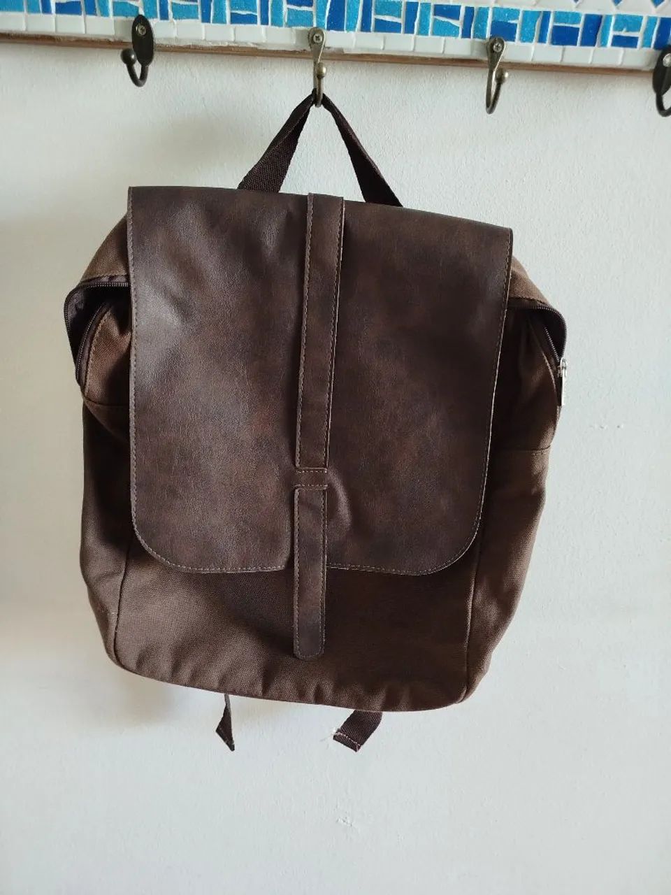 Mochila Napa com Couro Marrom<br>R$150,00 - Foto 5