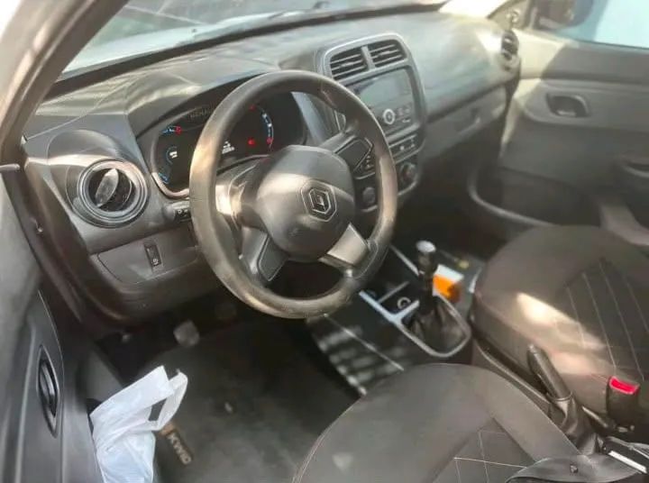 Kwid 2023  - Foto 3