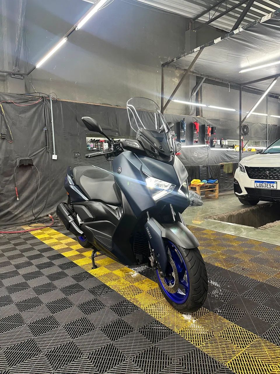 XMAX 250 connected  - Foto 4