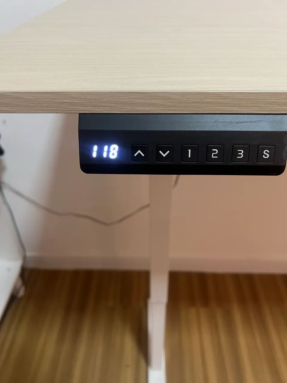 Mesa com regulagem de altura - Foto 4