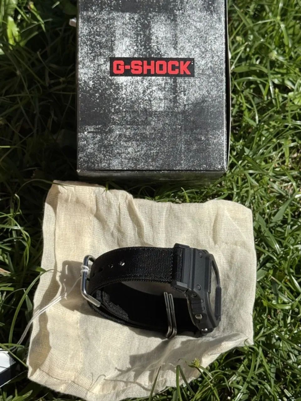Relogio Casio G-shock Dw-5600 com pulseira de nylon - Foto 4