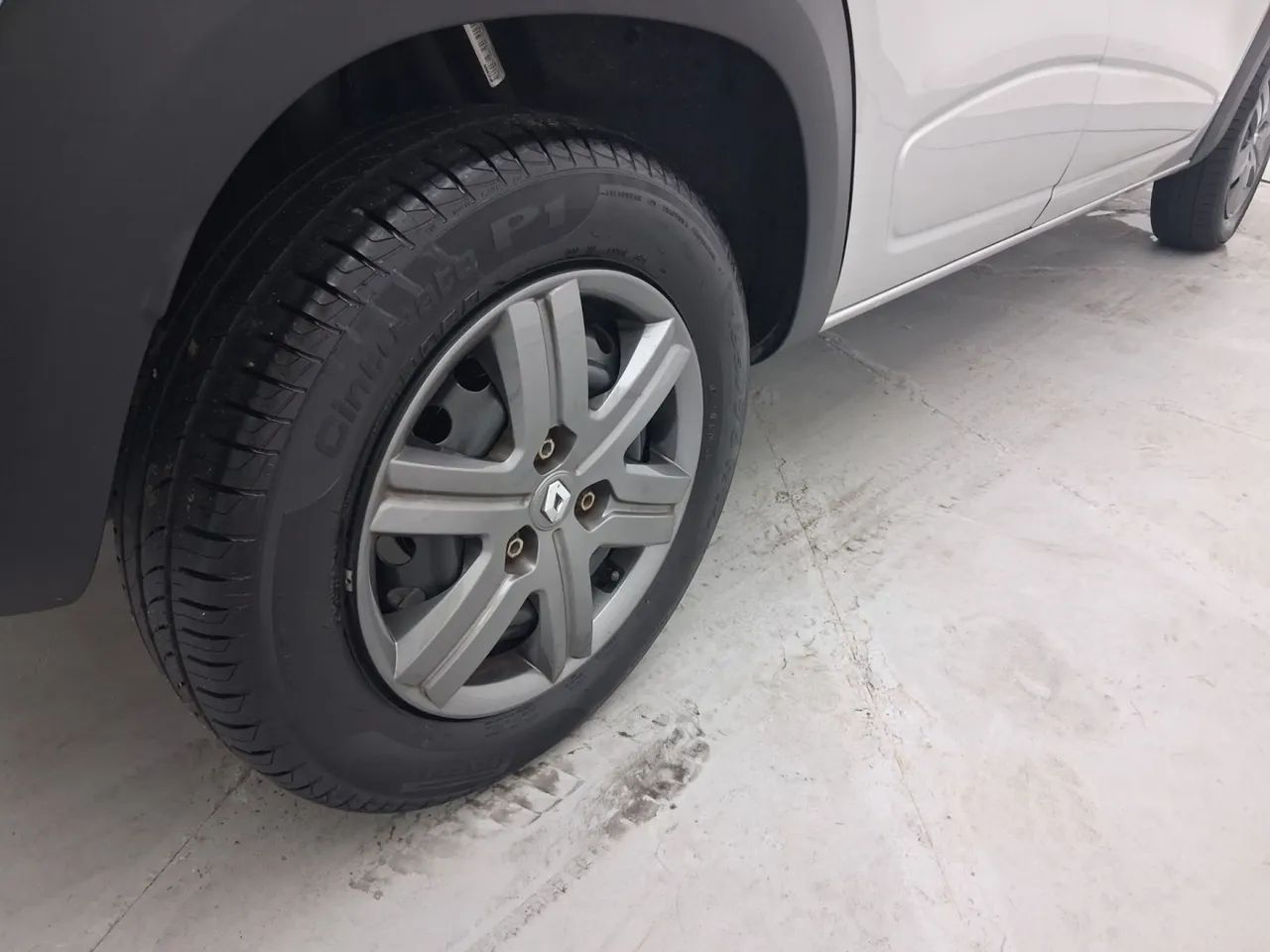 Renault Kwid 1.0 Zen, foto 14 de 18