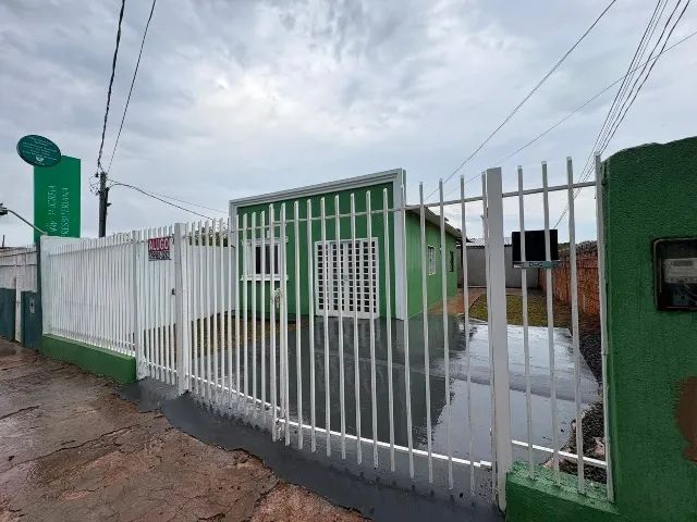 Casa com espaço comercial - Foto 2