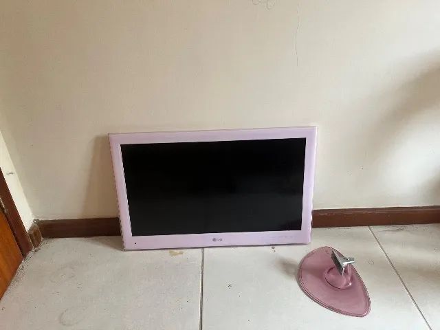 Vendo TV LG 26 polegadas rosa - Foto 3