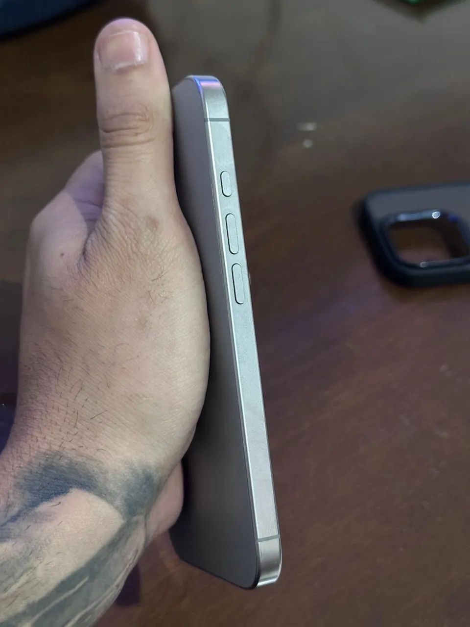 iPhone 16 pro 128gb - Foto 2