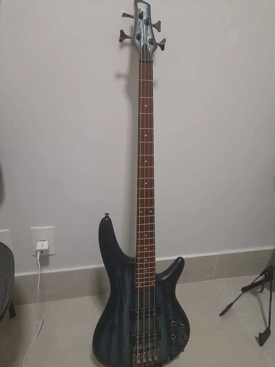 Baixo Ibanez Sr300E SVM 4 cordas