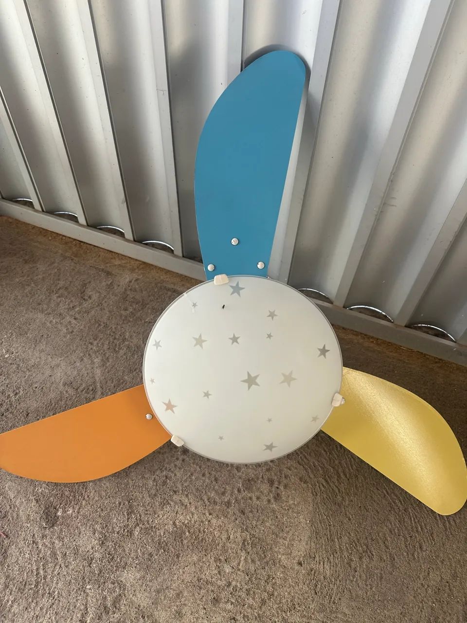 Vendo ventilador de teto, 3 pás de madeira  - Foto 2