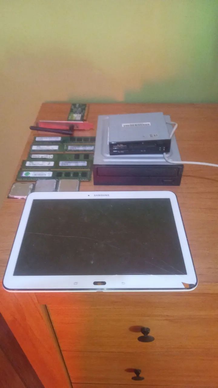 Vendo tablet e peças de pc
