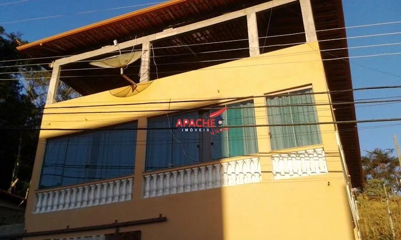 Ampla casa de 3 quartos