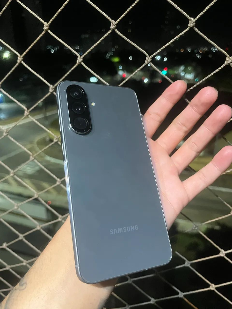 Samsung A56 256gb 8 de RAM - Foto 3
