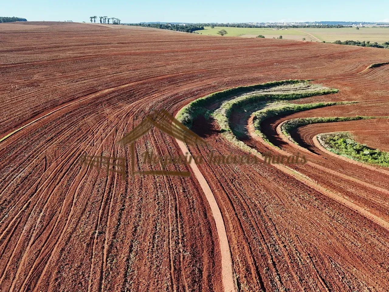 Fazenda com 100 alqueires em Avaré-SP