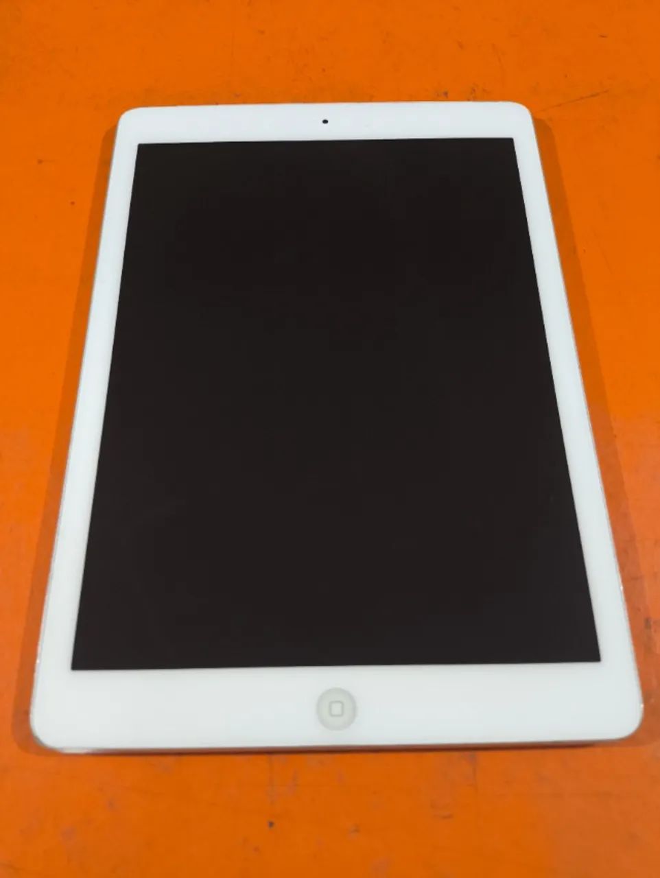 Ipad Air Primeira Geração - Cor Prata - 16GB - Foto 2