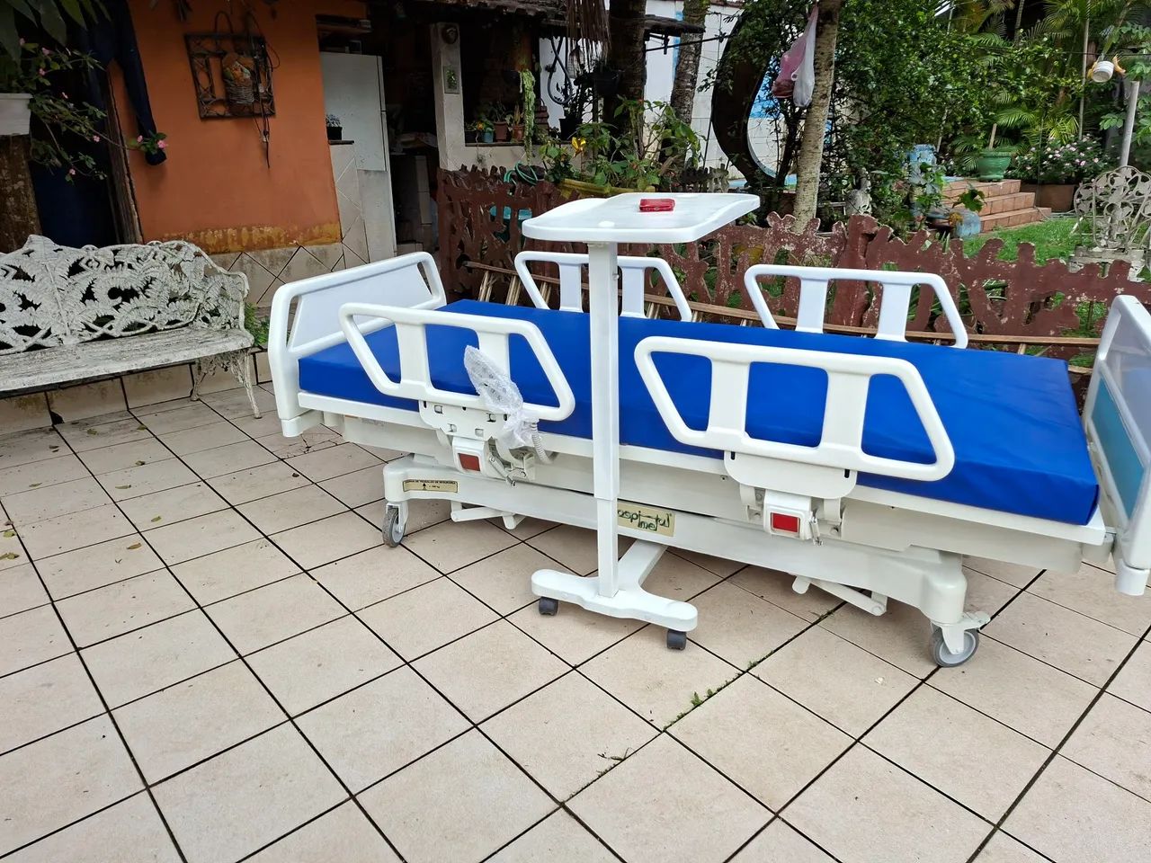 Cama hospitalar elétrica poltrona proclive. - Foto 3