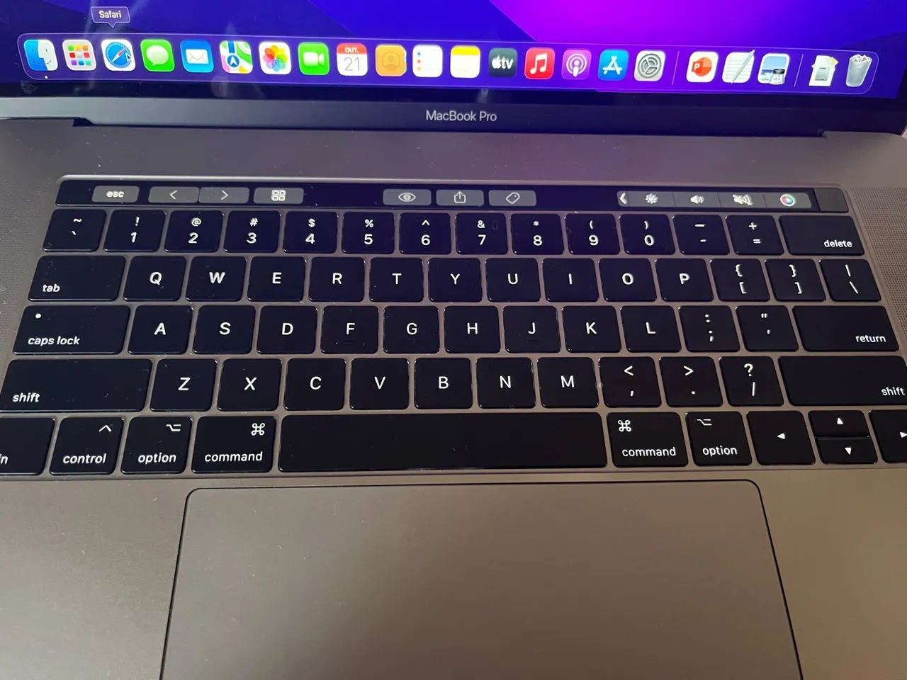 Apple MacBook Pro 15,4 polegadas 2016 - Touch Bar e Touch ID. - Foto 2