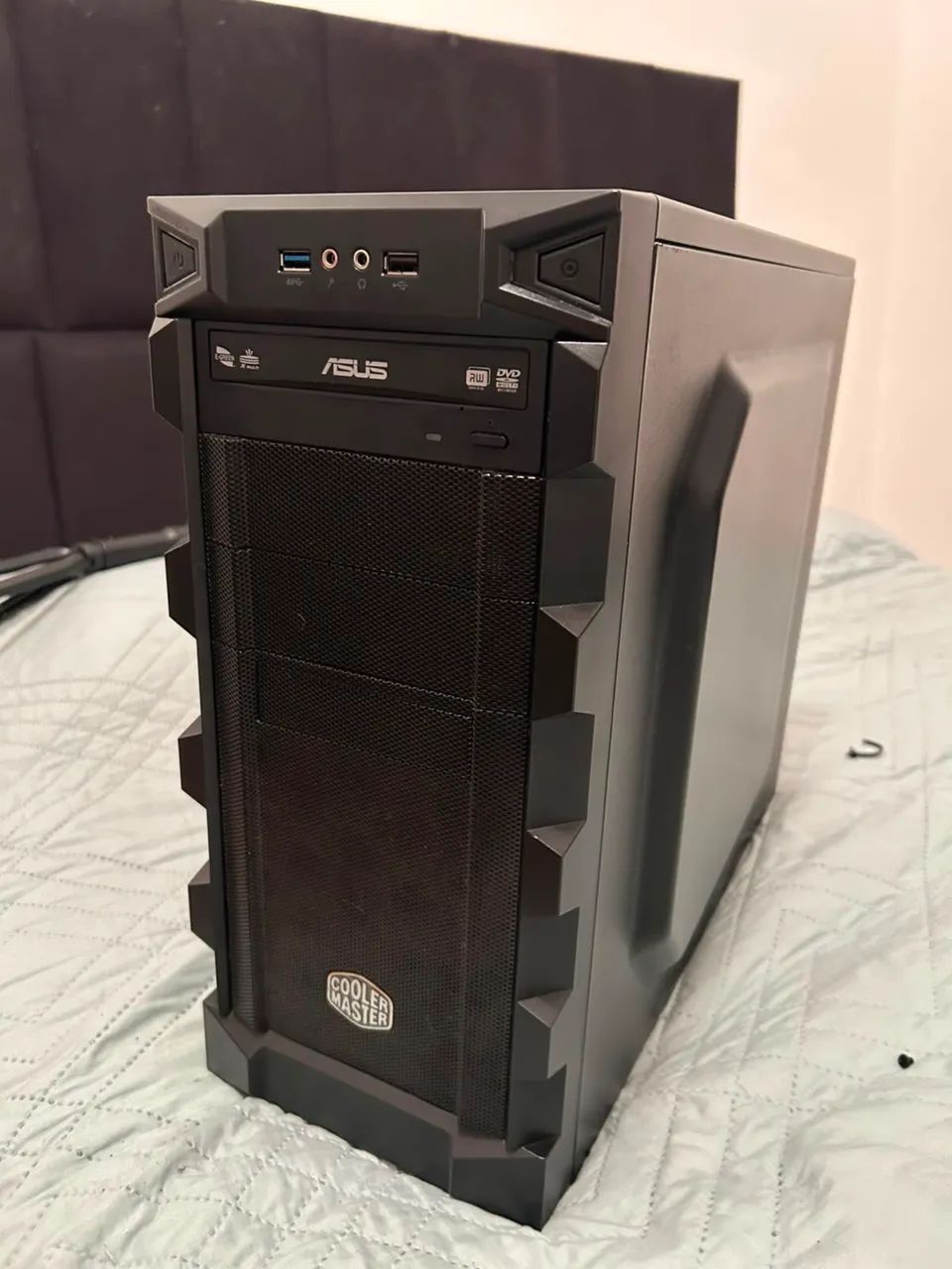 Gabinete asus cooler master  - Foto 3