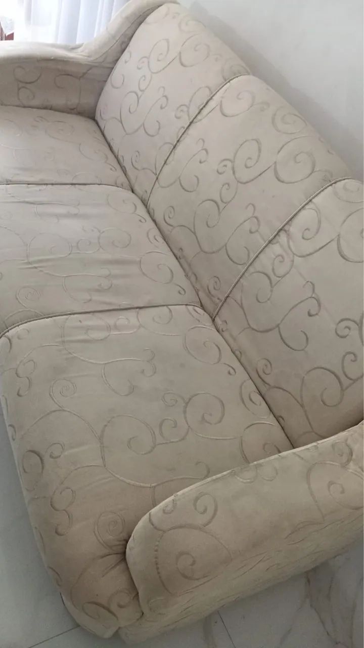 SOFÁ NOVO 