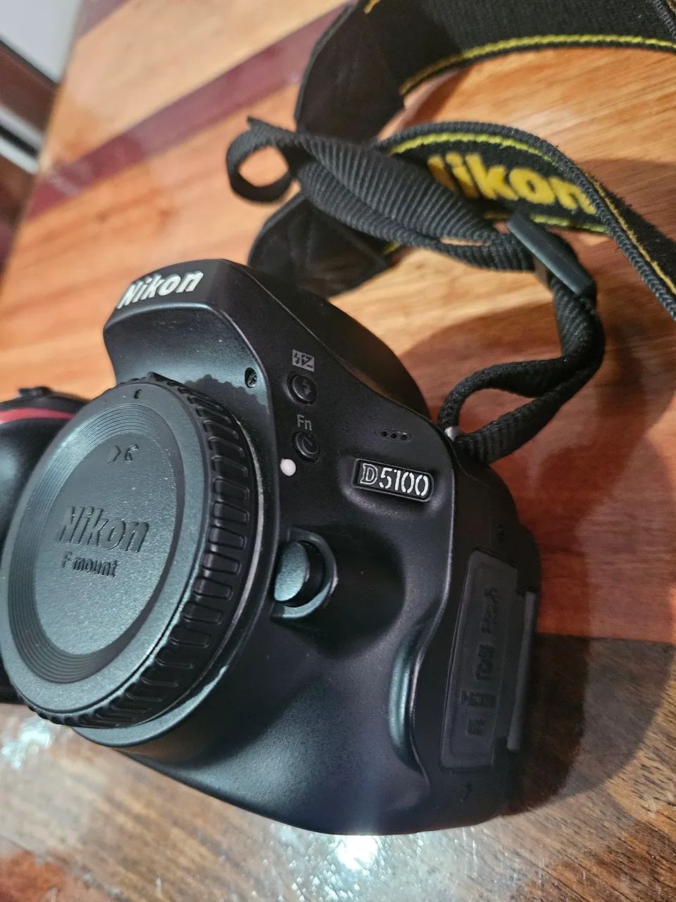 Nikon D5100 - Foto 2