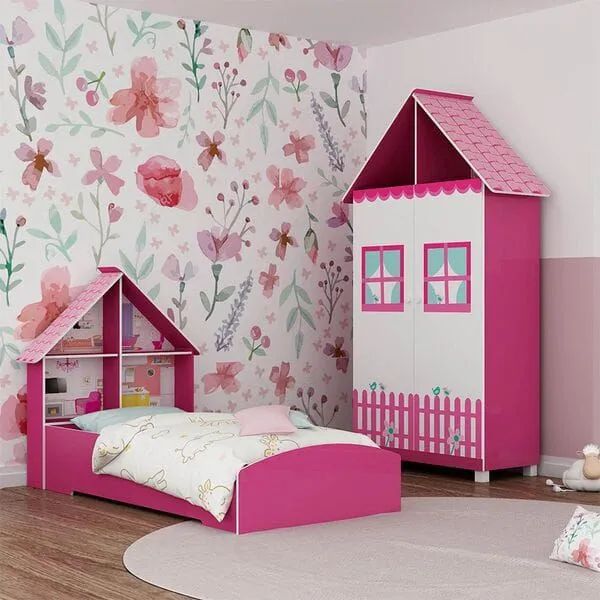 Cama e guarda-roupas casinha
