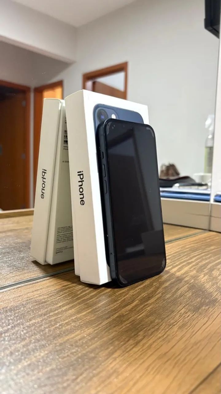 Vendo ou Troco Iphone 13 Impecável - Foto 3