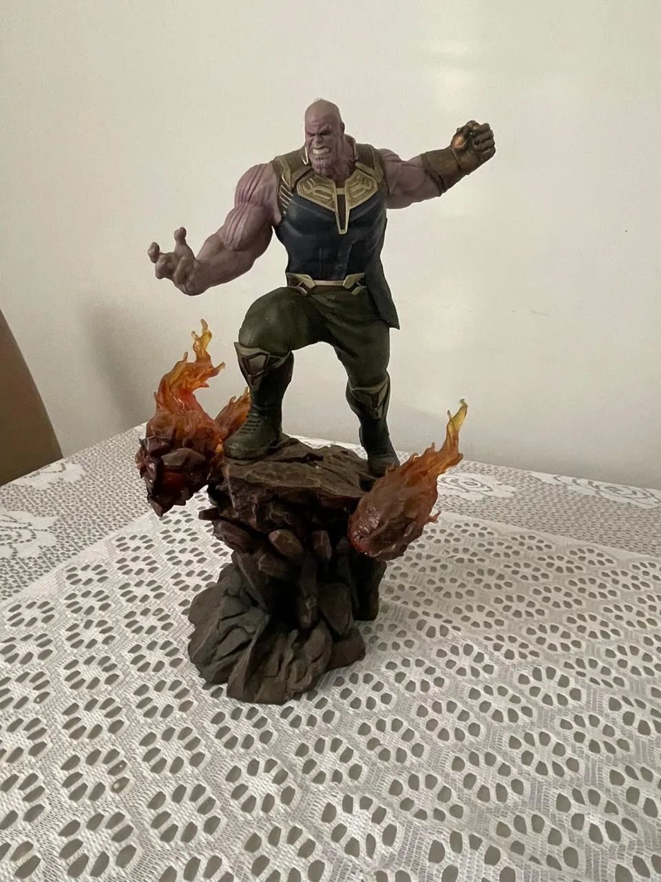 Estátua figura de Thanos Avengers: Infinity War IRON STUDIOS 1/10