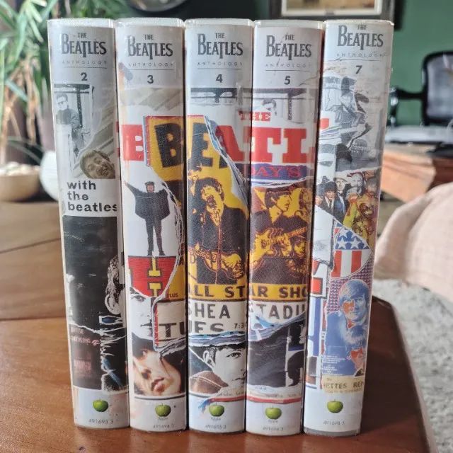 Coleção VHS The Beatles Anthology  - Foto 2