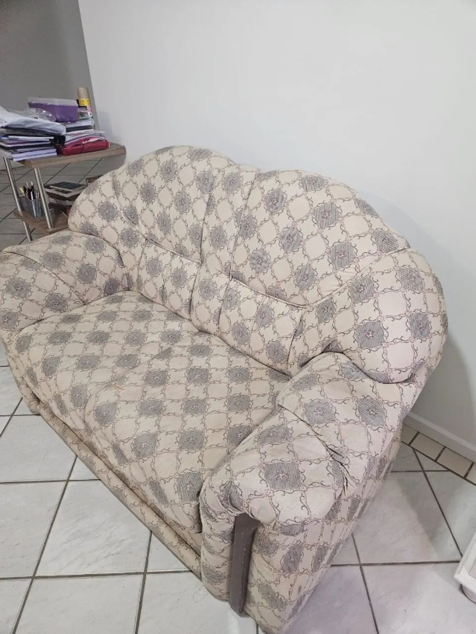 Vendo sofá de 2 lugares + 2 capas inclusas - Foto 3