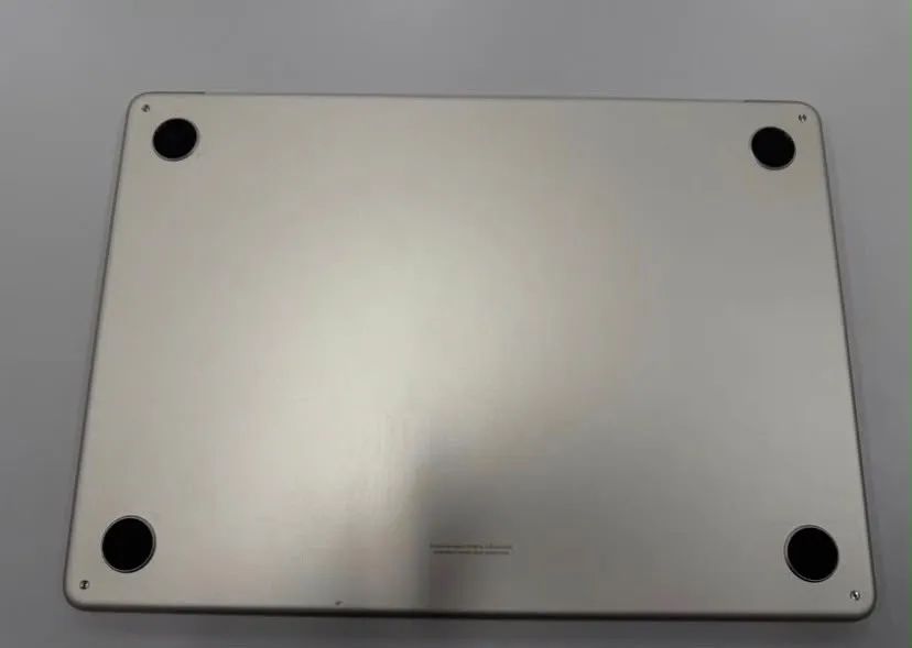 Vendo MacBook  Air M4 2025  - Foto 5