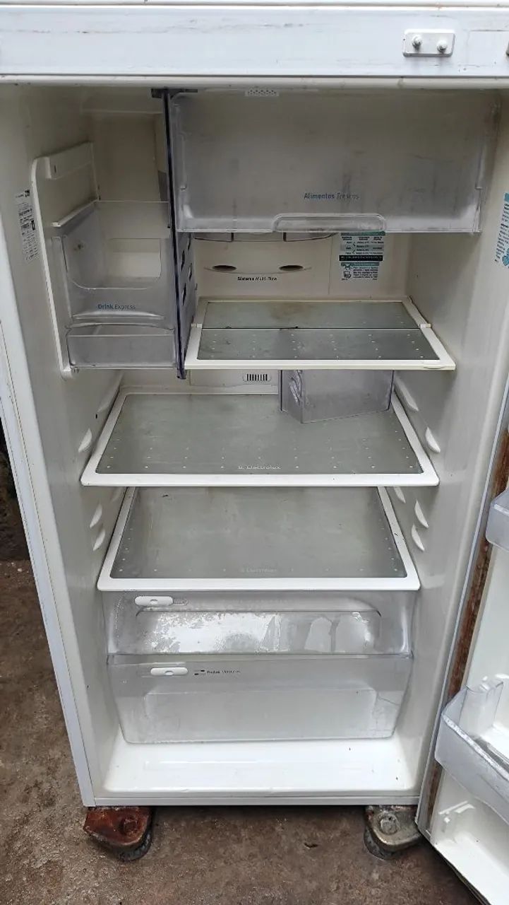 Geladeira FROST FREE Eletrolux 409L - Foto 5