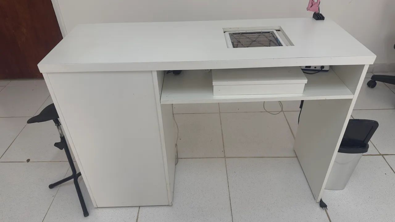 Mesa de manicure 