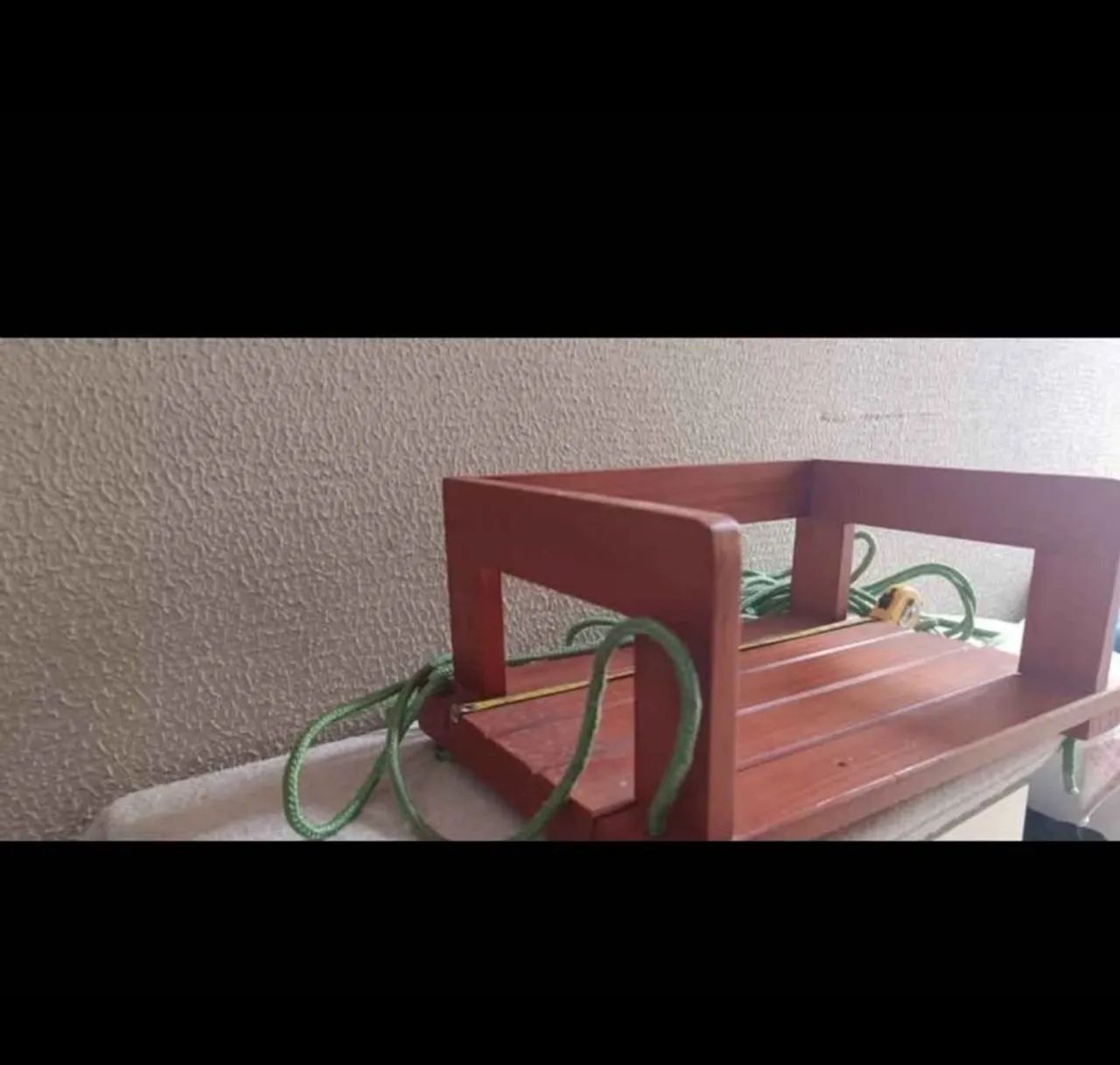 Balanço de madeira com corda  - Foto 3